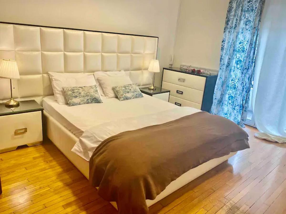 Appartamento 4Bdr Amazing Spacious Full Apt In Plaka Atene Esterno foto